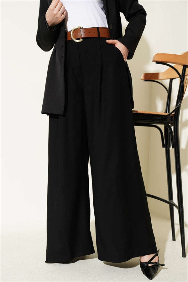 Pleated Belted Oversize Pants Black