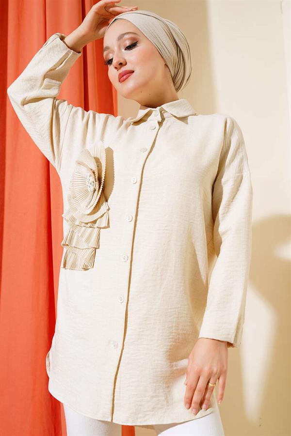 Pleated Swirl Shirt Beige