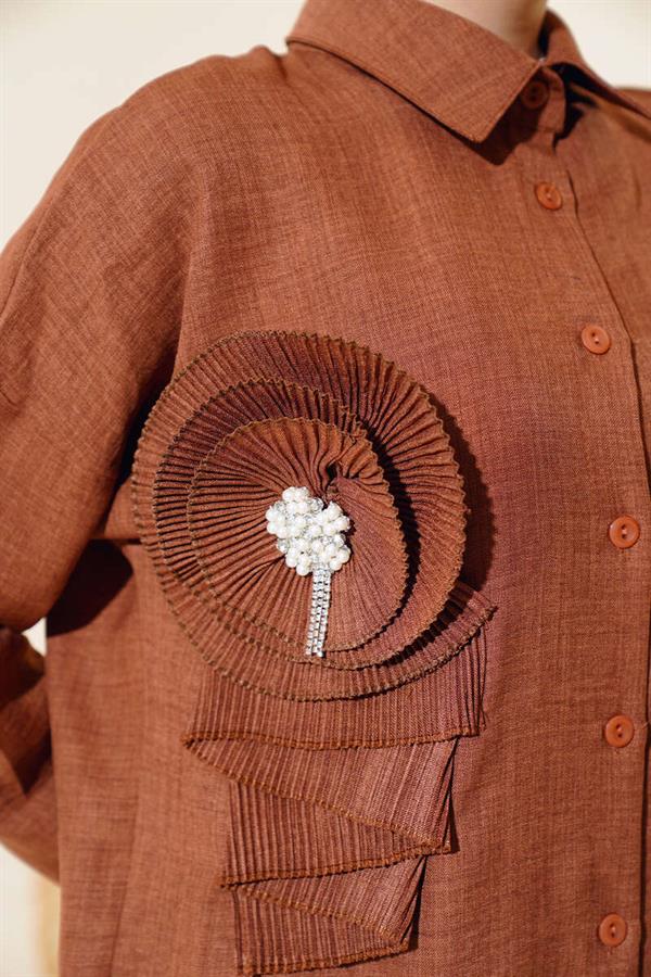 Pleated Swirl Shirt Brown