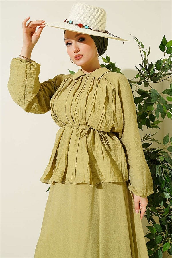 Pleated Lace-Up Skirt 2 Piece Set in Olive Green