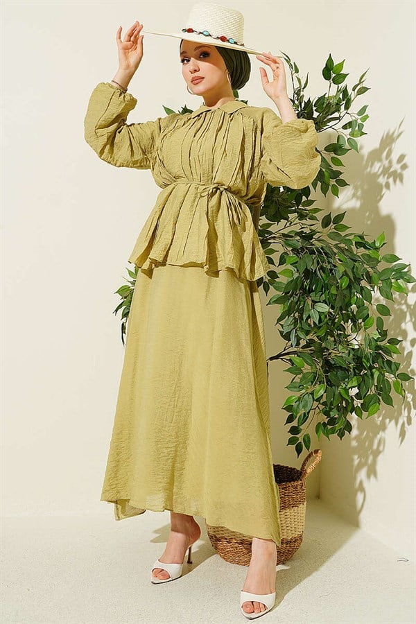 Pleated Lace-Up Skirt 2 Piece Set in Olive Green