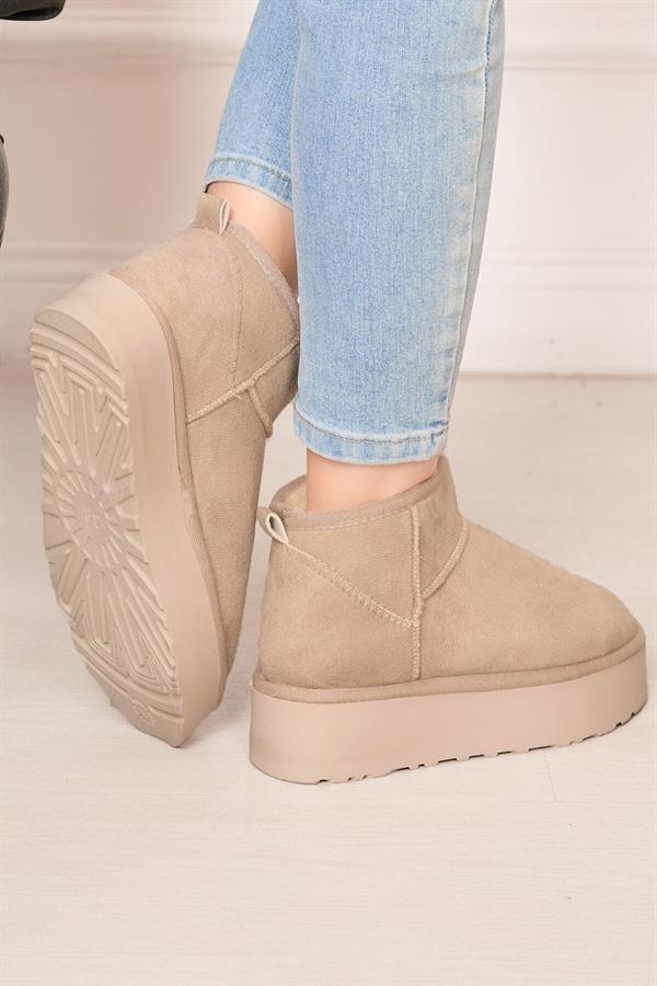 Platform Insole Fur Boots Beige