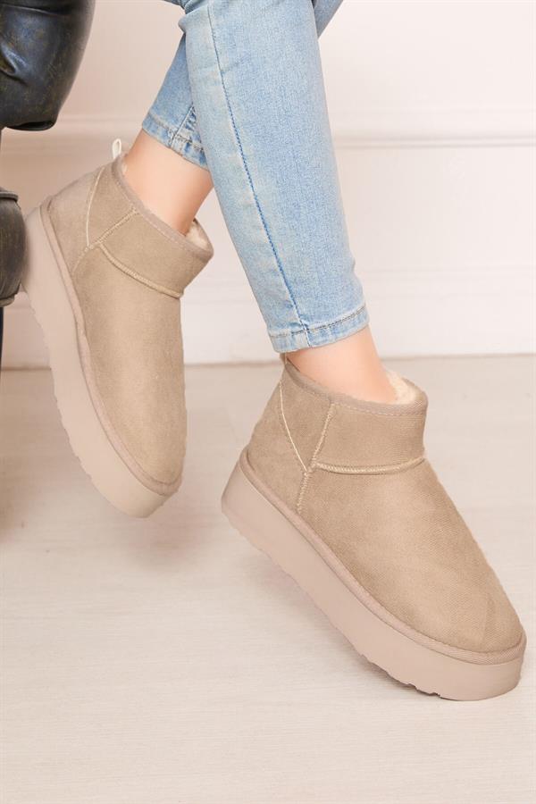 Platform Insole Fur Boots Beige