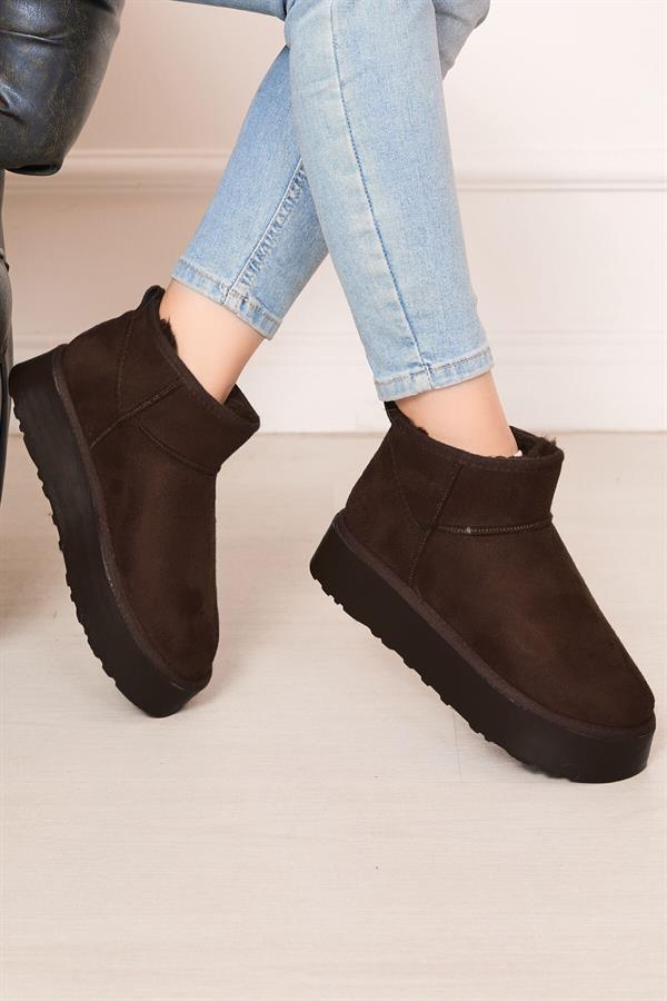Platform Boots with Fur Lining in the Sole, Brown