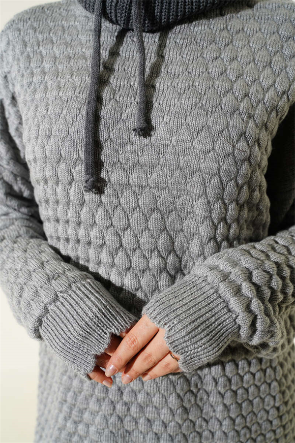 Popit Embossed Knit Tunic Grey