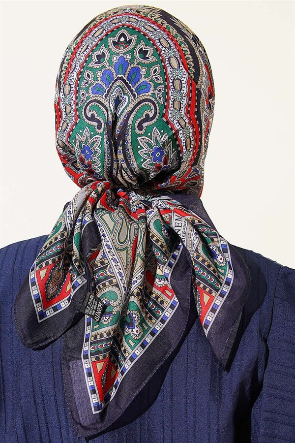 Retro Pattern Elegance Scarf Parliament