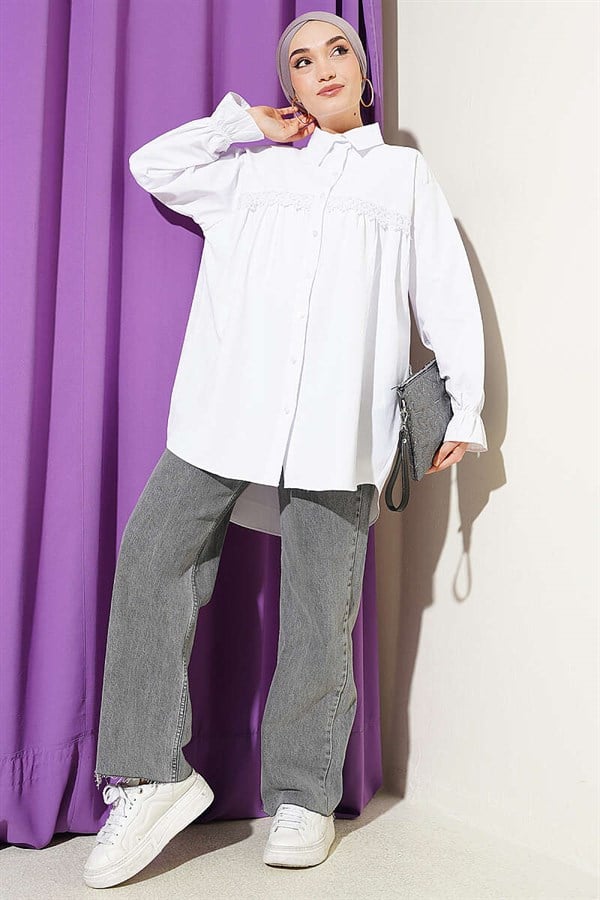 White Poplin Shirt with Lace Trim