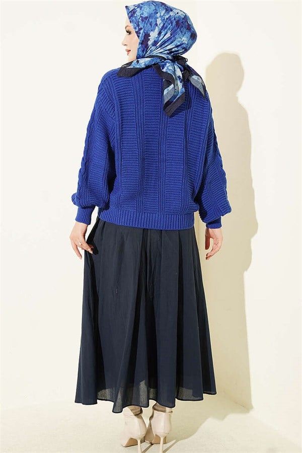 Braided Buttoned Knit Short Cardigan in Navy Blue
