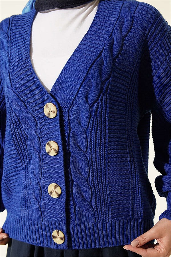 Braided Buttoned Knit Short Cardigan in Navy Blue