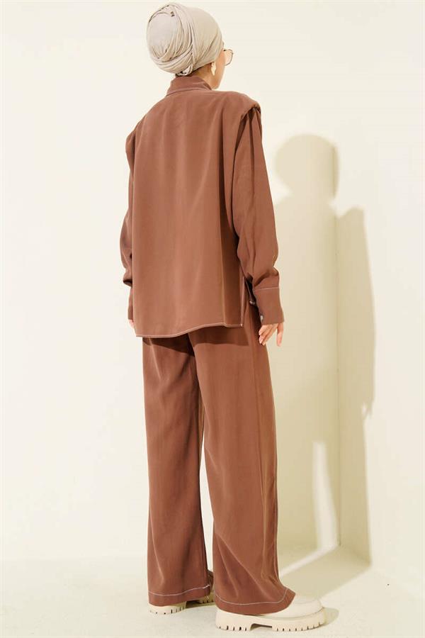 2 Piece Set with Fake Pocket and Hidden Placket