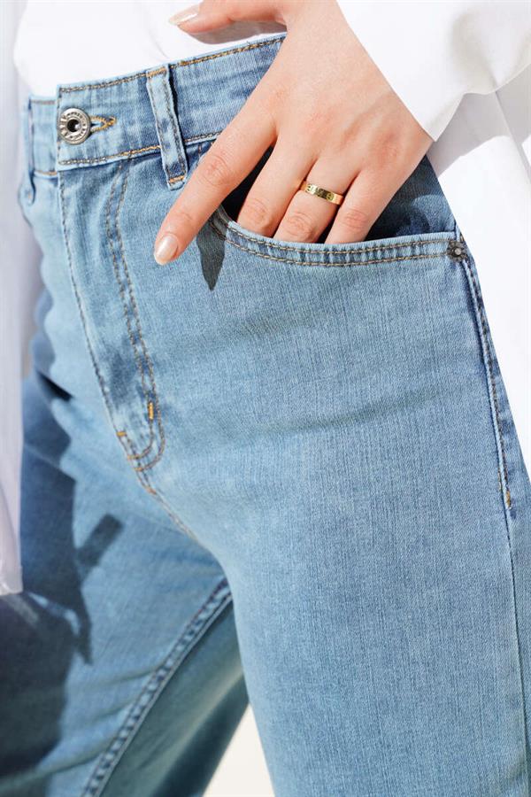 Casual Cut Leg Trousers Light Blue Snow