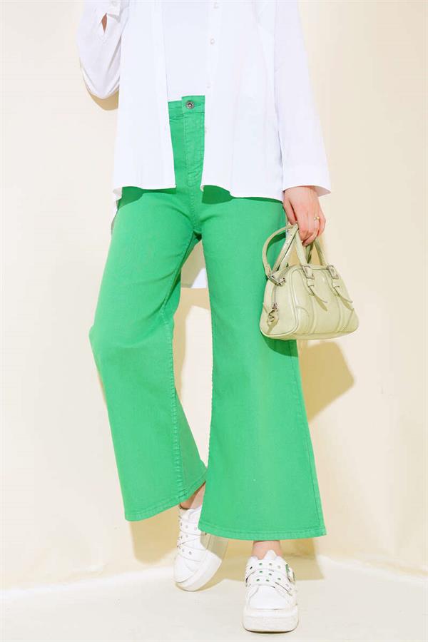  Casual Short Straight Trousers Benetton