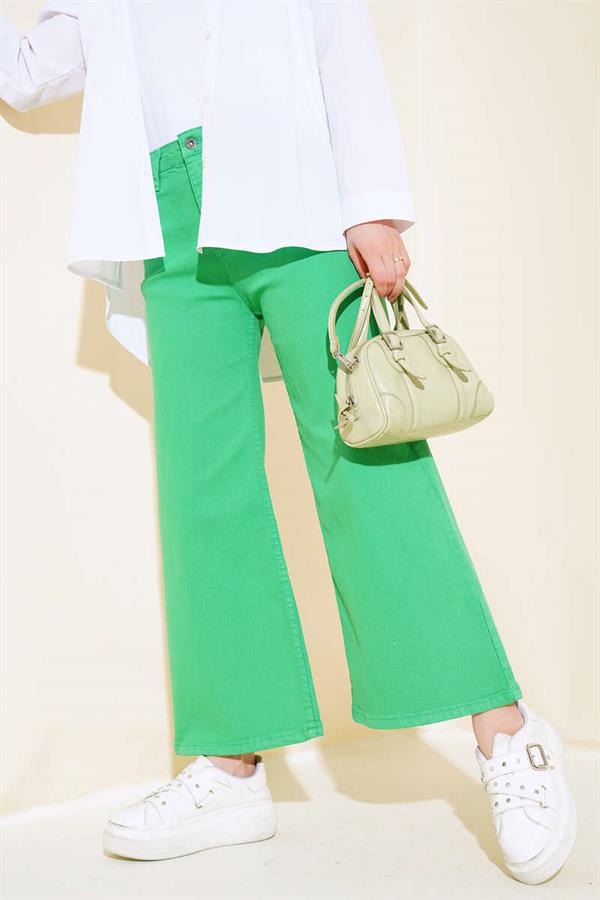  Casual Short Straight Trousers Benetton
