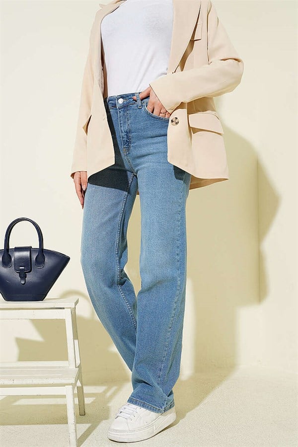 Loose-fitting Lycra Denim Jeans, Light Blue