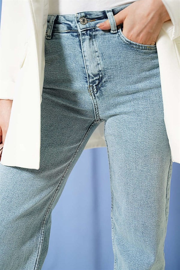 Loose-fitting Lycra Jeans, Medium Size