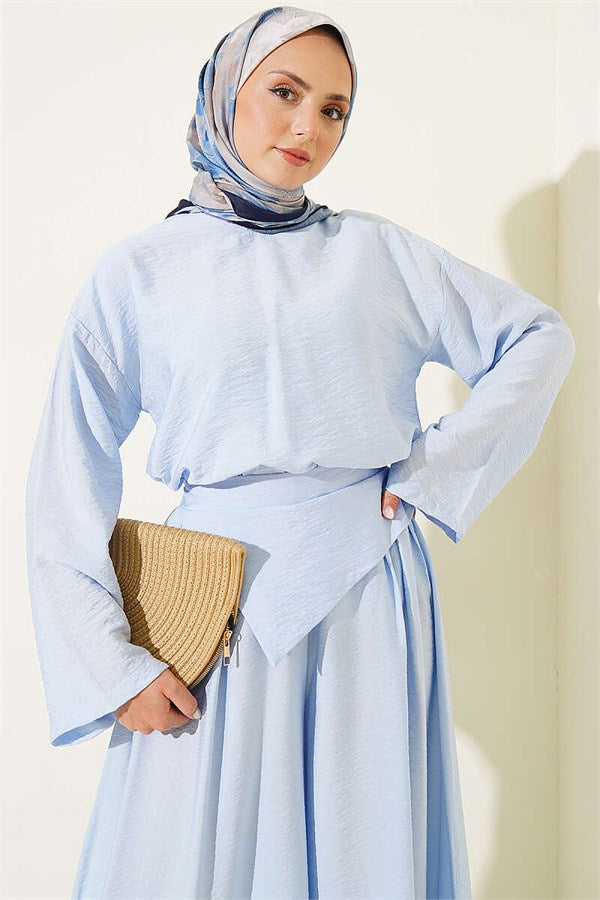 Loose-fitting trousers 2 Piece Set, baby blue.