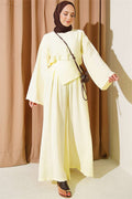 Loose-fitting trousers 2 Piece Set in yellow.