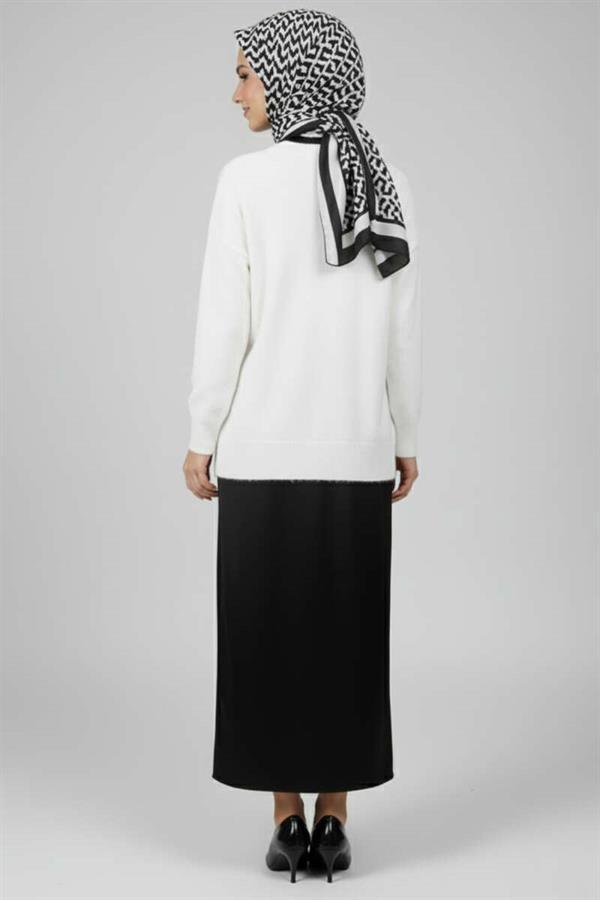 Loose Soft Knitwear Sweater Ecru