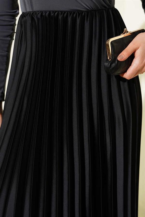 Satin-Look Pleated Skirt, Black