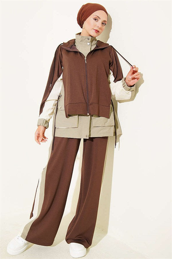 Striped Detail Sport 2 Piece Set in Coffee