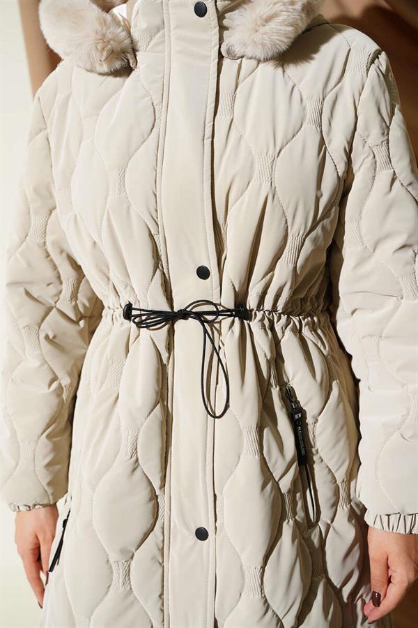 Waterway Quilted Zippered Coat Beige