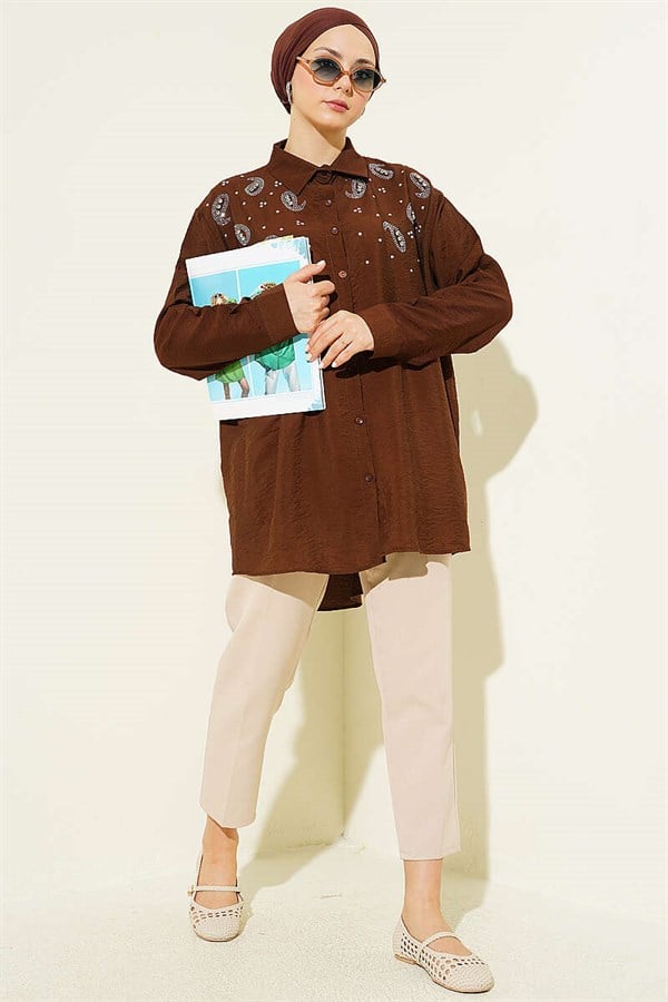 Stone Detail Button-Down Cuff Shirt, Brown