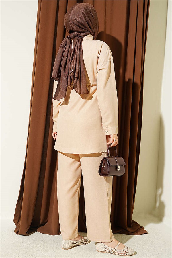 2 Piece Set with faux pocket flap and stone details, beige.