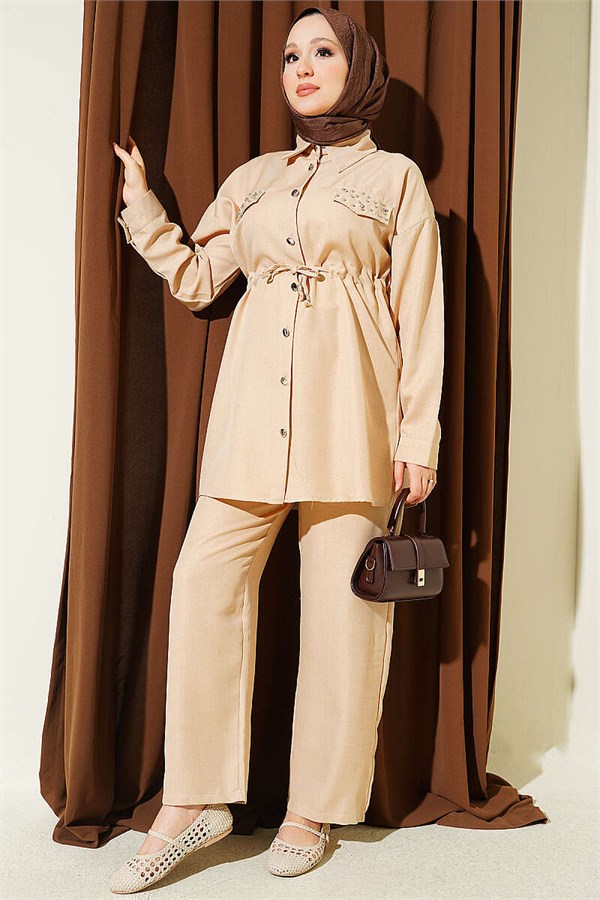 2 Piece Set with faux pocket flap and stone details, beige.