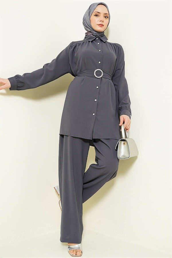 Stone Embellished Belt Buckle 2 Piece Set in Smoke Gray