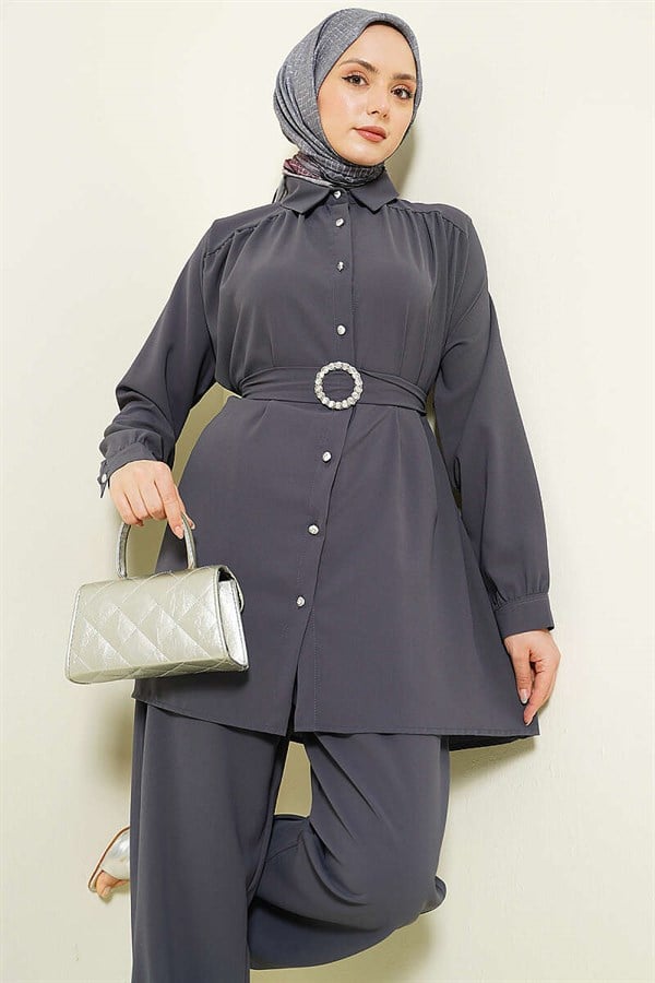 Stone Embellished Belt Buckle 2 Piece Set in Smoke Gray