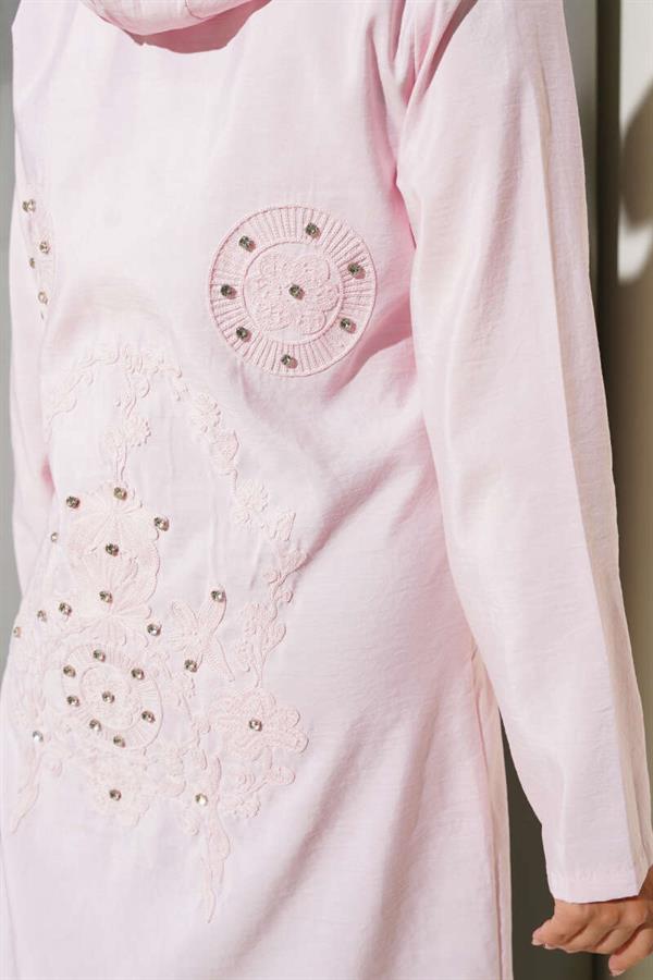 Stone Embroidered Detailed Hooded Cap Pink