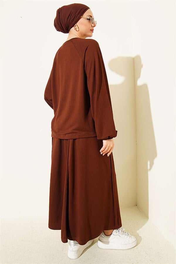 Tunnel Lace-Up Loisha Skirt 2 Piece Set in Coffee Brown