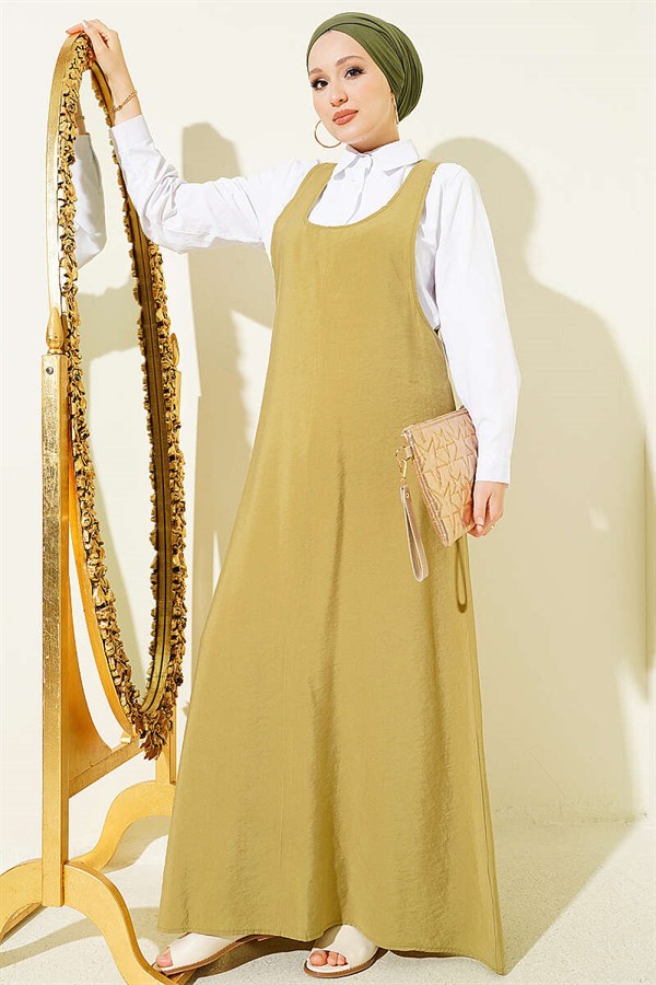 U-Neck Vest in Light Green