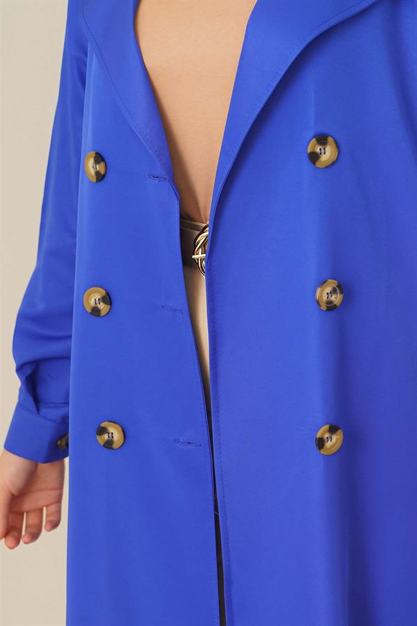 Three-Button Double-Breasted Trench Coat in Saxe