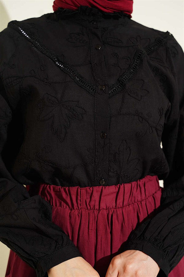 V-Neck Lace Leaf Embroidered Short Shirt, Black