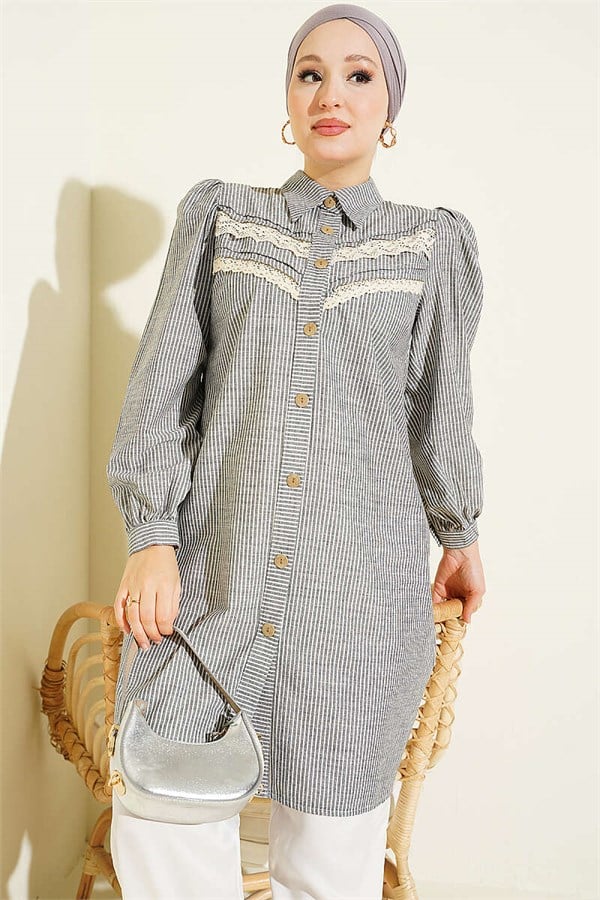 V-Neck Lace Striped Shirt Black