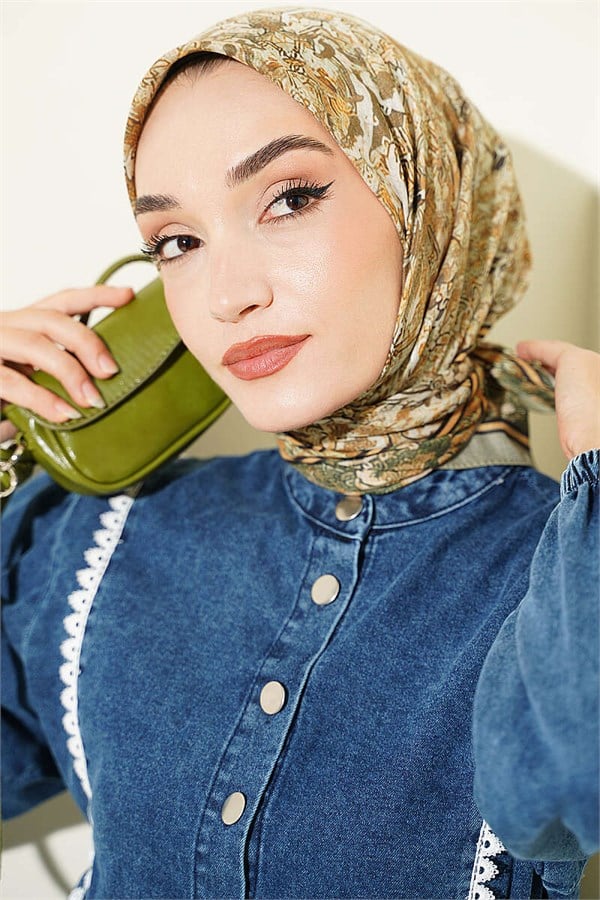Velora Patterned Soft Scarf, Light Green