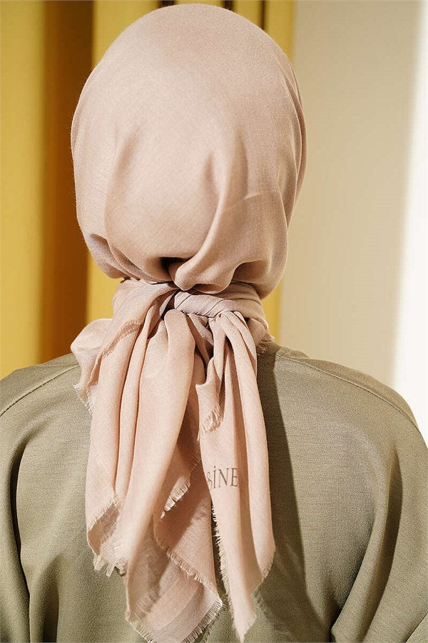 Vera Plain Scarf Light Mink