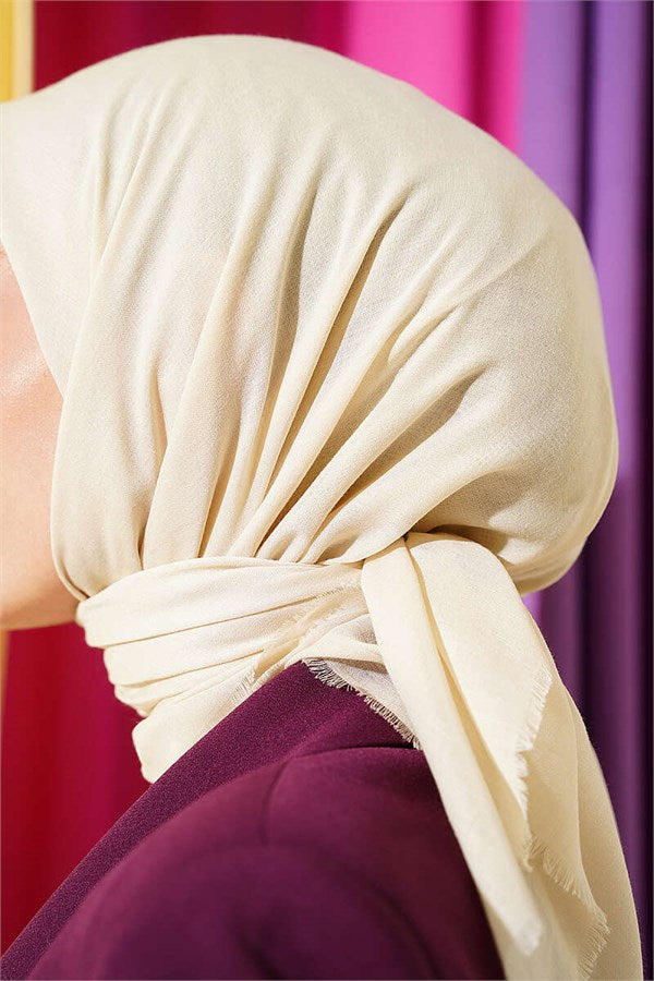 Vera Plain Scarf Beige