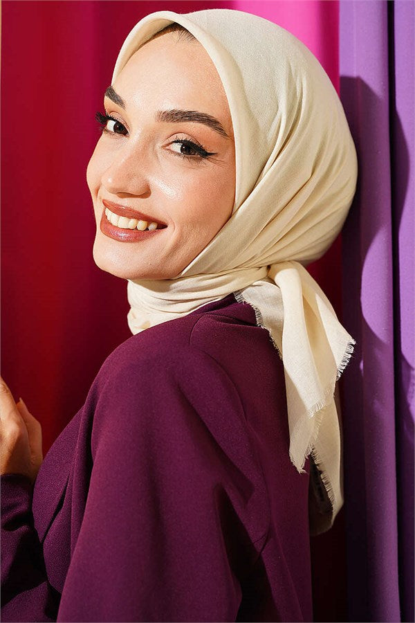 Vera Plain Scarf Beige