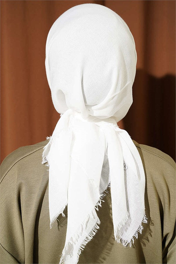 Vera Plain Scarf Off-White