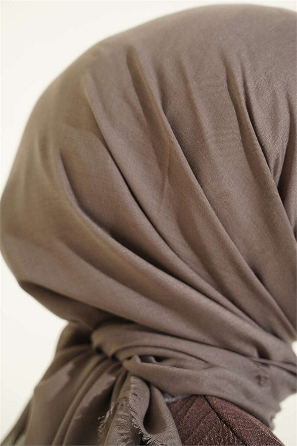 Vera Plain Scarf Dark Mink