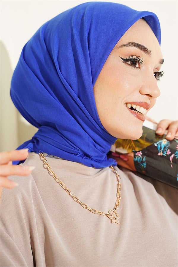 Vera Plain Scarf Saks