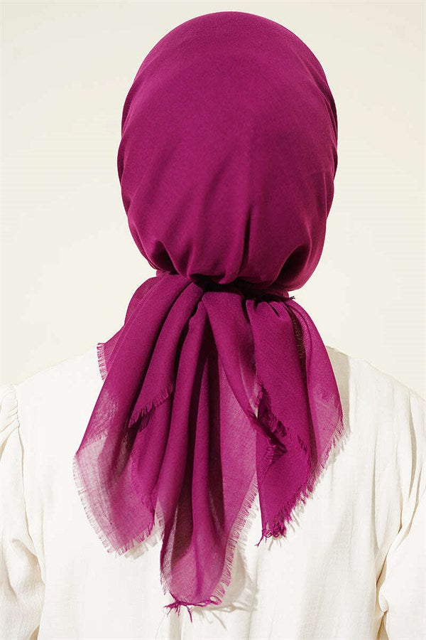 Vera Plain Scarf Wine