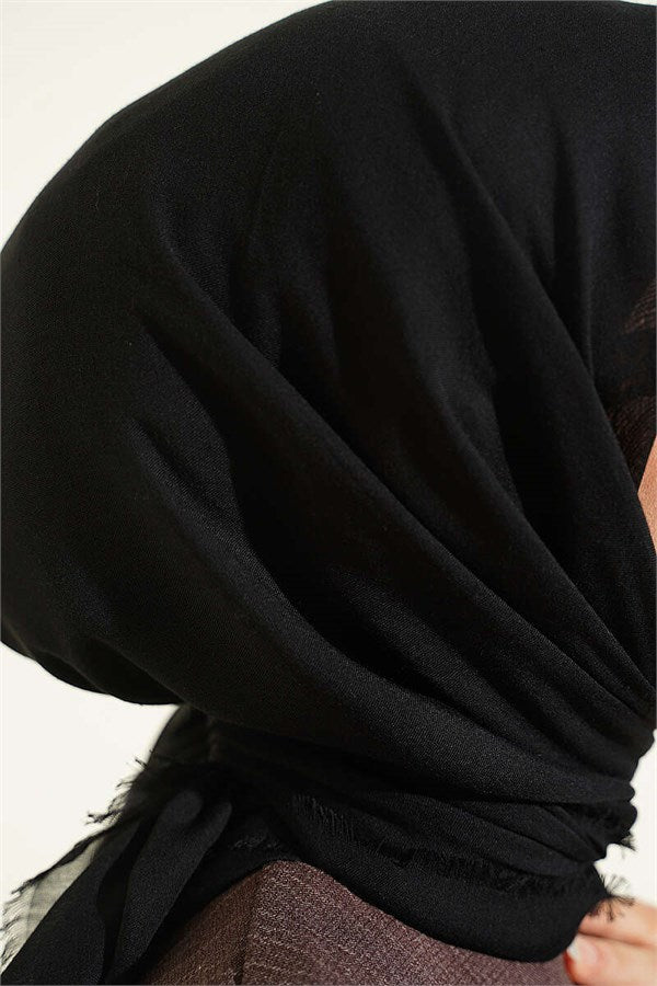 Vera Plain Scarf Black