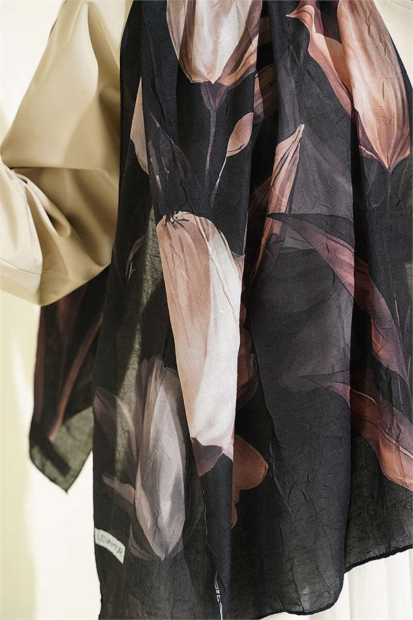 Viona Bamboo Crash Shawl Black