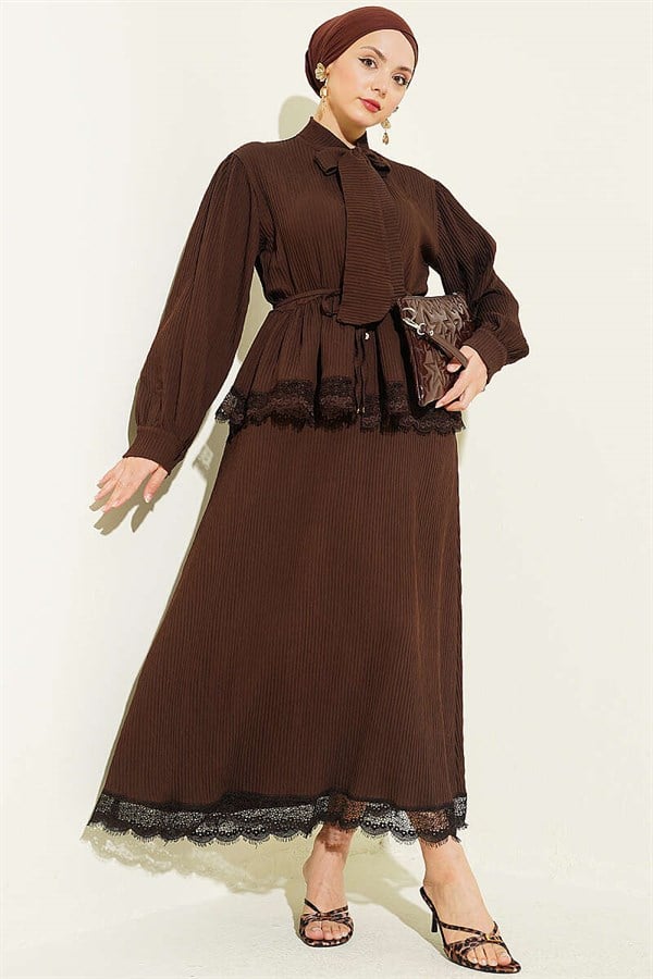 Neckline Lace Trimmed Corduroy Skirt 2 Piece Set in Coffee Brown