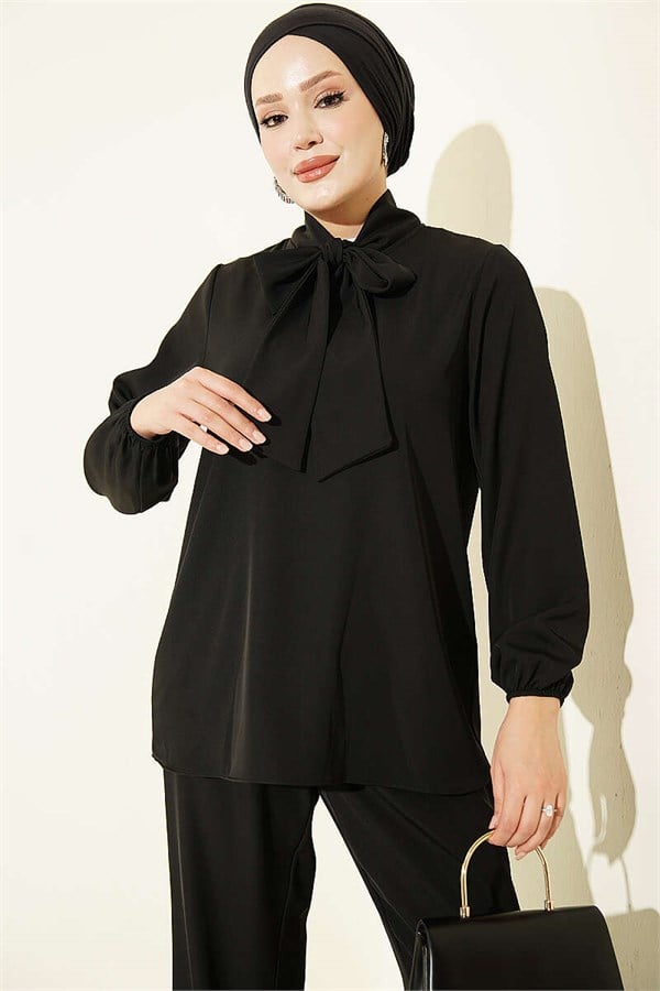 2 Piece Set with Neckline Detail, Black