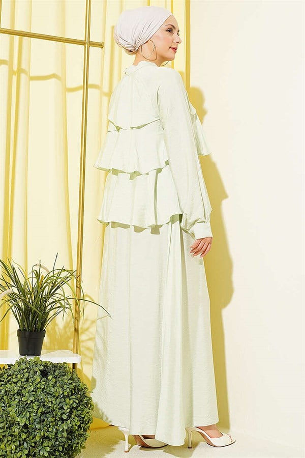 Tie-Neck Layered Skirt 2 Piece Set in Light Green