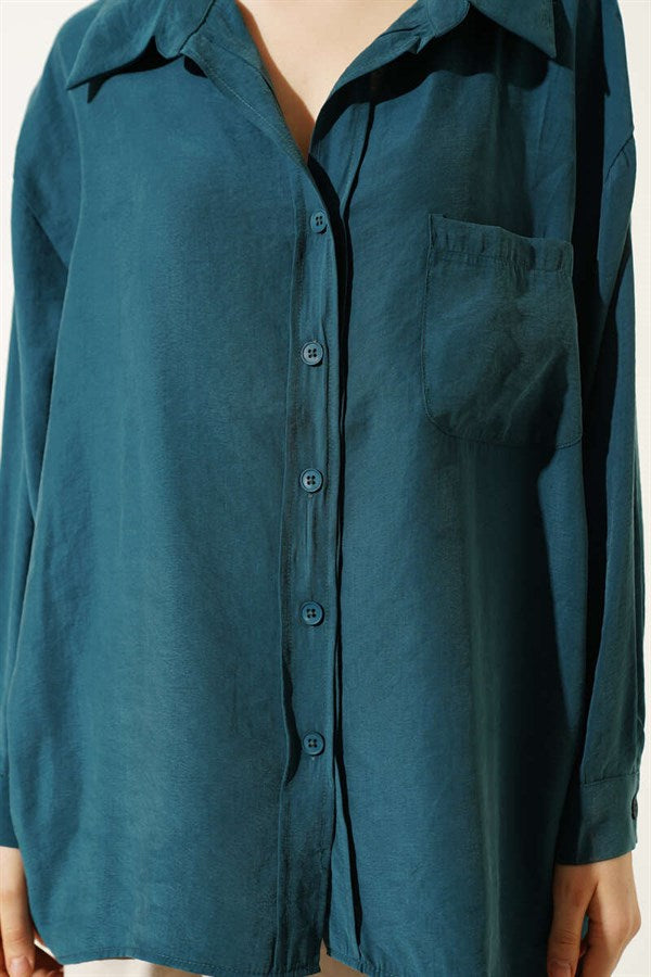 Oversize Shirt with Collar Pockets, Emerald Green